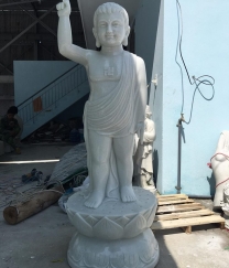Tượng Phật Đản Sanh đá cẩm thạch