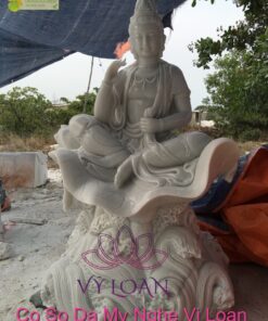 Alternative view of Tượng Tự Tại Quan Âm
