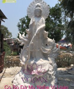 Alternative view of Tượng Đức Quan Âm bằng đá