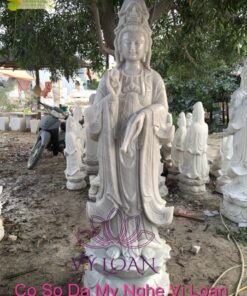 Tượng Quán Thế Âm đá non nước
