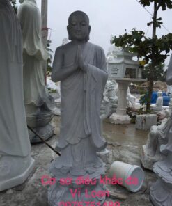 Alternative view of Tượng A Nan và Ca Diếp