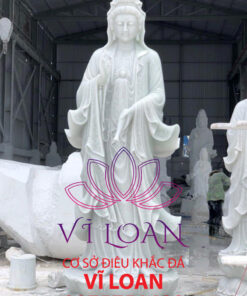 Alternative view of tượng quan âm đá cẩm