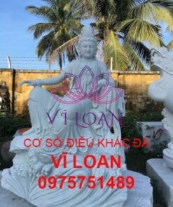 Tượng quan âm bồ tát từ bi