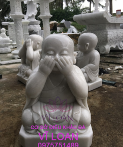 Alternative view of Tượng chú tiểu Vĩ Loan